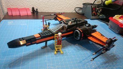 Review LEPIN 05004 Poe's X-Wing