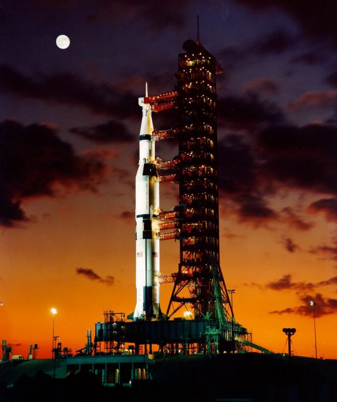 SPACE MOC-178913 NASA Saturn-V Launch Umbilical Tower MOCBRICKLAND