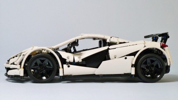 MOC 4562 ICARUS Supercar by Madoca1977