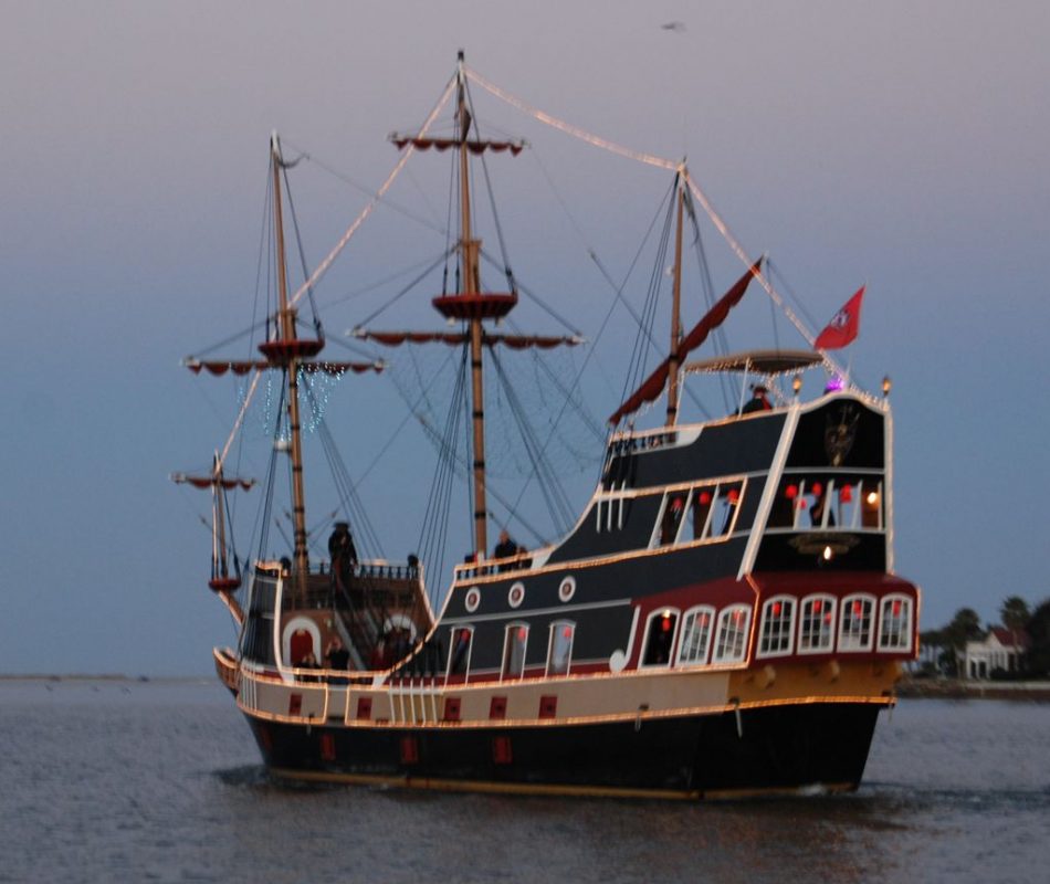 ZHEGAO QL1802 Pirate Ship Wanderer