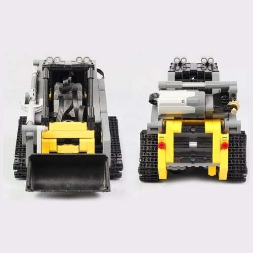 MOC -13349 Compact Tracked Loader by Nico71