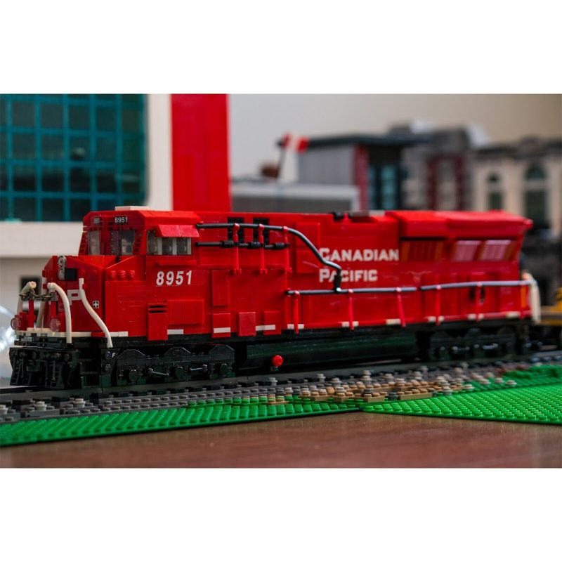 TECHNICIAN MOC 37716 ES44AC Canadian Pacific by Barduck MOCBRICKLAND 4 800x800 1