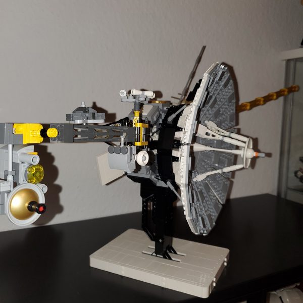 Space MOC 71157 Voyager 1 2 scale 112 MOCBRICKLAND 1